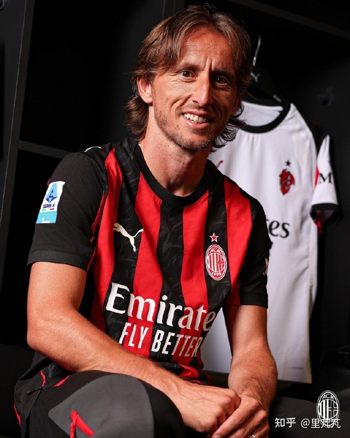 离大谱了！ 范戴克你退个锤子的退啊！利物浦1：1桑德兰！ 主队信仰只为英超