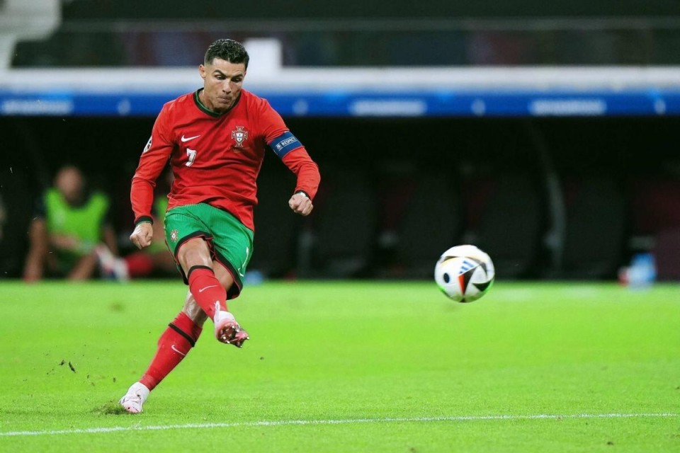 图雷怒喷瓜帅：他不是男人是毒蛇，把我当垃圾还不想我离队