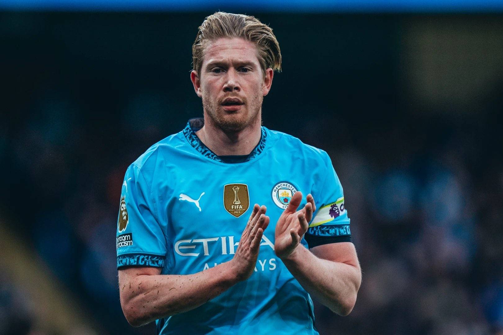 欧冠进球榜更新：梅西连续破门,