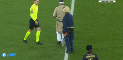 广岛前锋：亚冠与J联赛在身体对抗、速度等方面有很大区别（广岛前锋：亚冠与J联赛在对抗强度和节奏上差异显著）